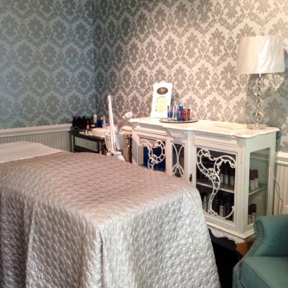 The Papered Wall - Kim did an amazing job on our skin care studio in Beverly Hills! - Home Services Near Me