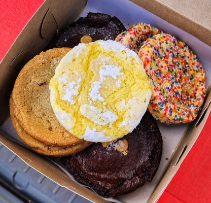 Lowrider Cookie Company by null