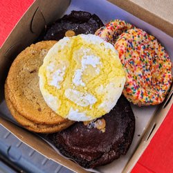 Half dozen & redeemed for 1 freebie (3/22/25)