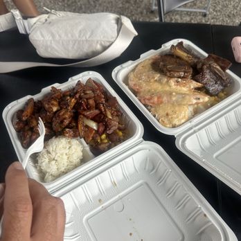 Trydis BBQ - Food Trucks Near Me - Honolulu, Hawaii Trydis BBQ - Food Trucks Near Me - Honolulu, Hawaii