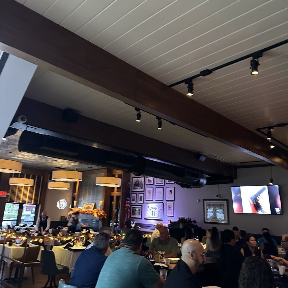 Runyon's - The bar - New American Near Me - Coral Springs, Florida