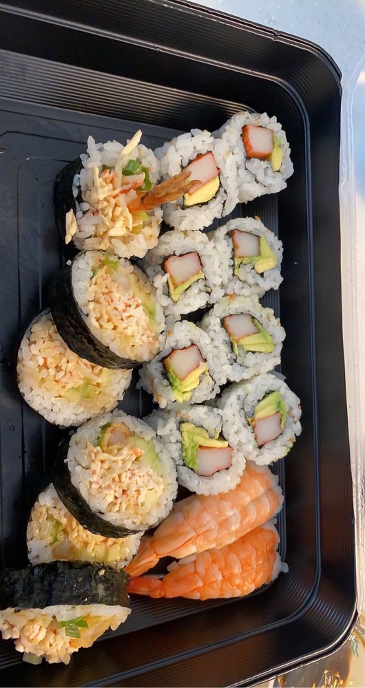 Trapper's Sushi - Lacey