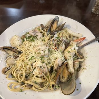 Catch Seafood Bar And Grill - Seafood pasta - Seafood Near Me - Paso Robles, California Catch Seafood Bar And Grill - Seafood pasta - Seafood Near Me - Paso Robles, California