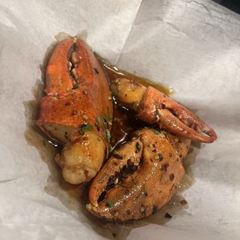 Crab House NYC - Spicy lobster claws - Buffets Near Me - New York, New York Crab House NYC - Spicy lobster claws - Buffets Near Me - New York, New York