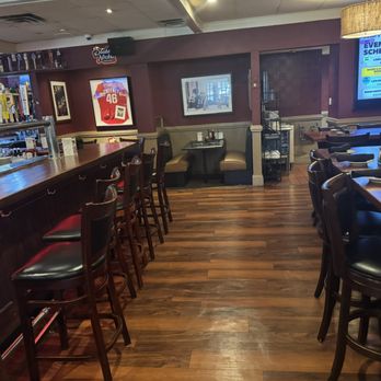 Rossi's Bar & Grill - Inteior - Burgers Near Me - Hamilton Township, New Jersey