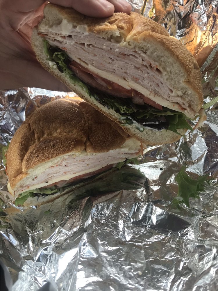 DAVE’S DELI & GELATO Updated October 2024 20 Photos & 41 Reviews