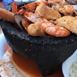 Molcajete de Mariscos Caliente Molcajete de Mariscos Caliente