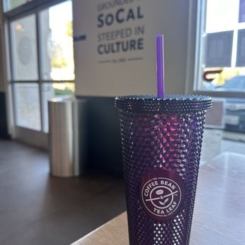 The Coffee Bean & Tea Leaf - Ambiance inside - Coffee & Tea Near Me - Laguna Woods, California