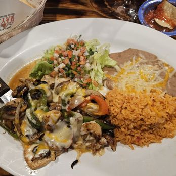 Palacio Maya Mexican Restaurant - Pollo Fundido -  MUYI FUN!!! - Mexican Near Me - Lenexa, Kansas