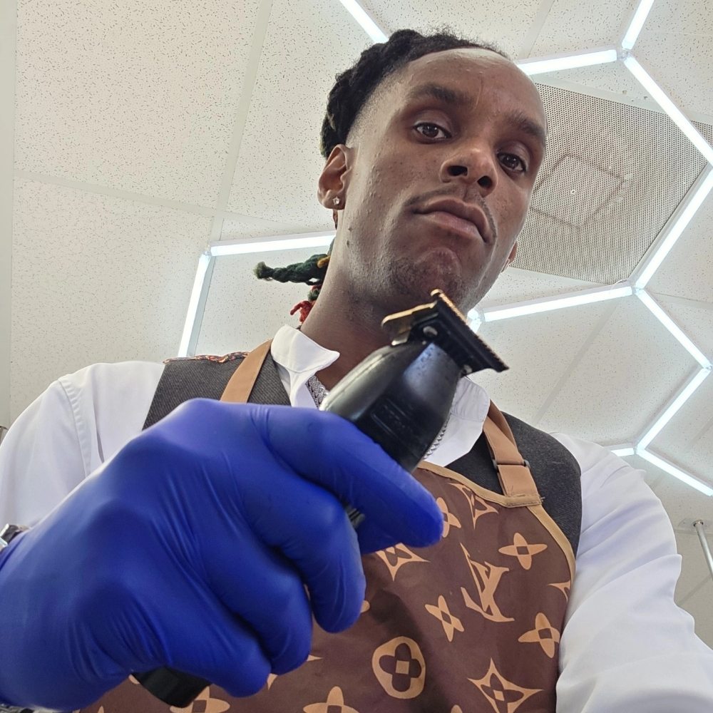 Hair Gods Barbershop & Salon Logo