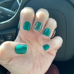 Perfect holiday nails