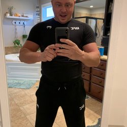 Healthy Selfie - Picture is 9 months after working with Christine.