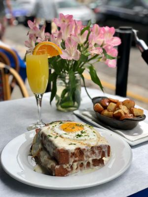 La Poubelle Bistro & Bar by null