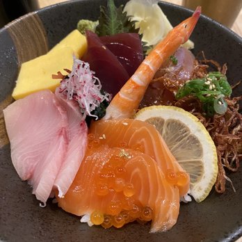 Burosu Ramen - Chirashi Bowl - Ramen Near Me - Studio City, California Burosu Ramen - Chirashi Bowl - Ramen Near Me - Studio City, California
