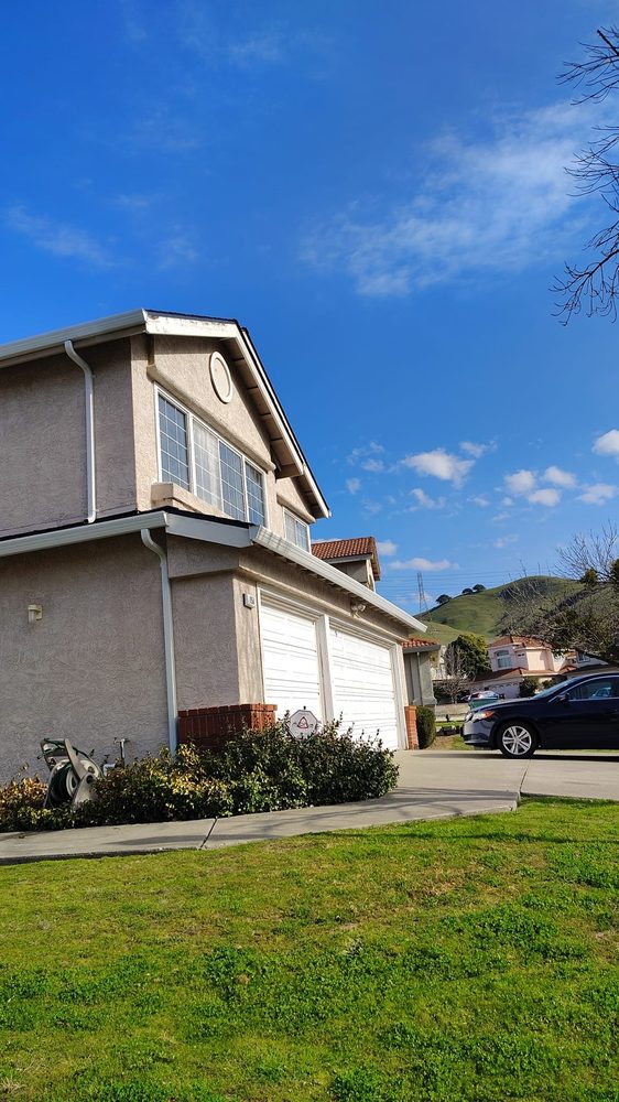 Slide of Roofers United