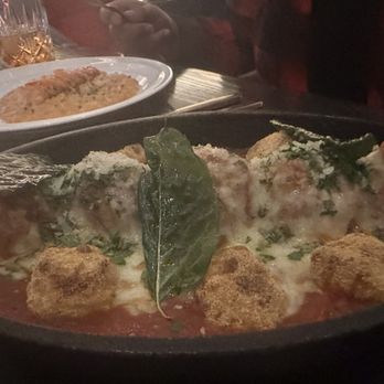 Gordon Ramsay Hell's Kitchen - Wagyu meatballs with cheese and marinara - New American Near Me - Miami, Florida Gordon Ramsay Hell's Kitchen - Wagyu meatballs with cheese and marinara - New American Near Me - Miami, Florida