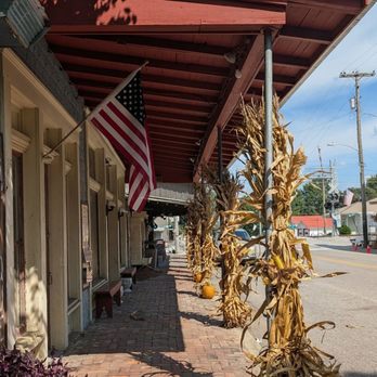 The Whistle Stop - American Near Me - Glendale, Kentucky The Whistle Stop - American Near Me - Glendale, Kentucky