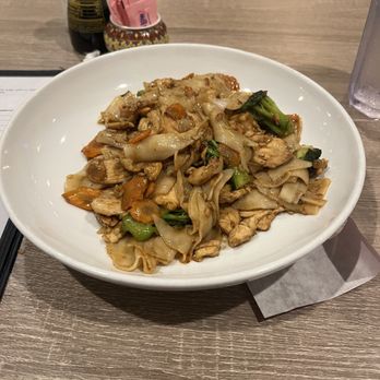 NUA Thai - Pad See Ew - Thai Near Me - Houston, Texas NUA Thai - Pad See Ew - Thai Near Me - Houston, Texas