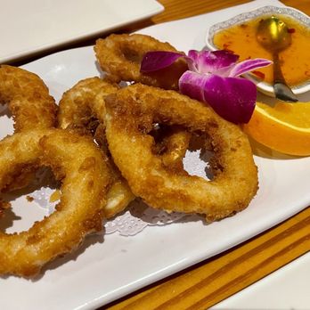 Basil Thai Cuisine - onion rings and dipping sauce - Thai Near Me - Huntington Beach, California Basil Thai Cuisine - onion rings and dipping sauce - Thai Near Me - Huntington Beach, California