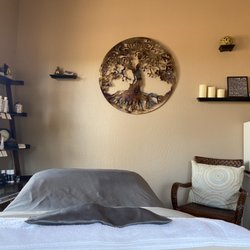 Hollywood Skin Care & Massage