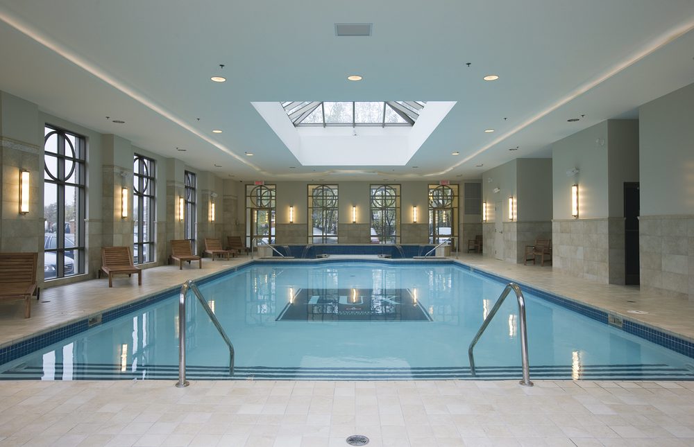 LUX GOUVERNEUR 24 Photos Retirement Homes 5500 rue Sherbrooke E, Montréal, QC, Canada