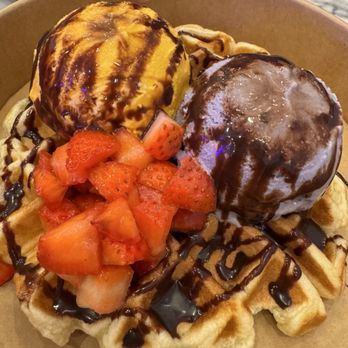 Sweet Moment - Desserts Near Me - San Mateo, California Sweet Moment - Desserts Near Me - San Mateo, California