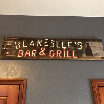 Blakeslee's Bar & Grill - Bars Near Me - Forks, Washington