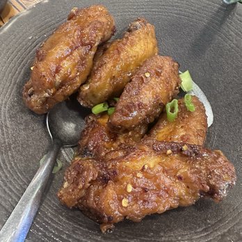 Dumpling Home - Dry fried chicken wings - Dim Sum Near Me - San Francisco, California