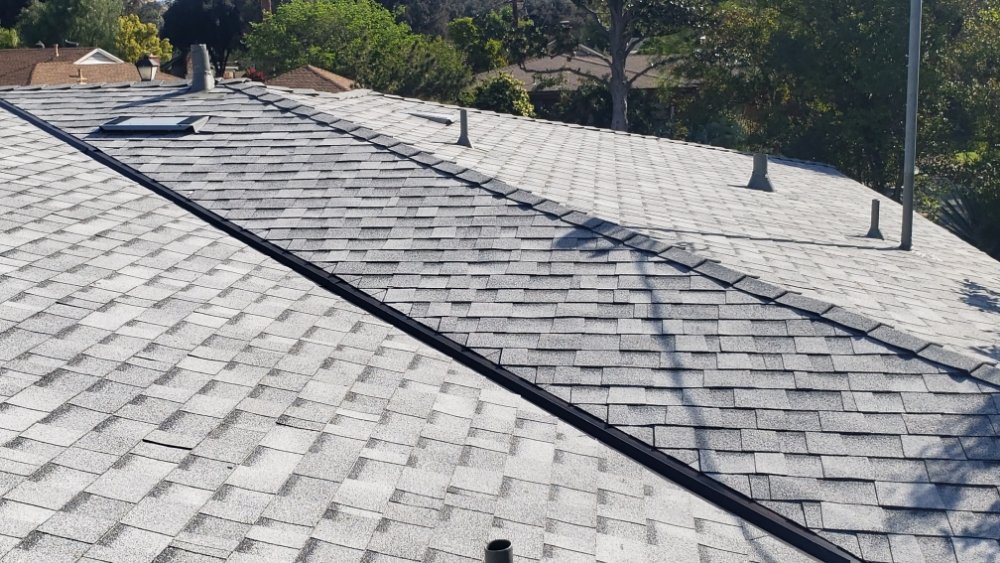 Slide of Hart Roofing