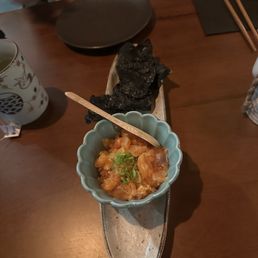 Spicy Salmon with Nori Chips Spicy Salmon with Nori Chips