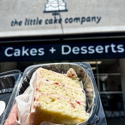 the little cake company - Strawberry lemon cake slice