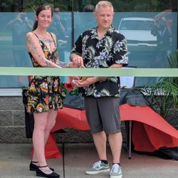 High Tide Dispensary - Ribbon cutting