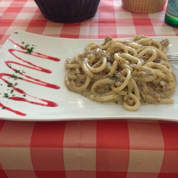 Osteria Vecchio Vicolo - Homemade pasta with black truffle cream - Italian Near Me - Florence, FI Osteria Vecchio Vicolo - Homemade pasta with black truffle cream - Italian Near Me - Florence, FI