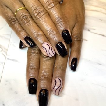 N Bar - Nail Salons Near Me - Toronto, Ontario