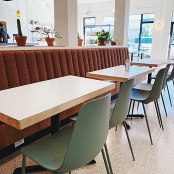 Whippoorwill Beer House & Package Store - Seating for Easy Luck Coffee (shares space) - Beer Bar Near Me - Orlando, Florida Whippoorwill Beer House & Package Store - Seating for Easy Luck Coffee (shares space) - Beer Bar Near Me - Orlando, Florida
