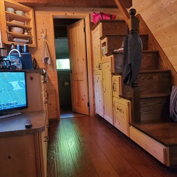 Coral Tree House - Living area - Vacation Rentals Near Me - Rainbow, California