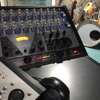 LIZZRD Productions - Desk View - Recording & Rehearsal Studios Near Me LIZZRD Productions - Desk View - Recording & Rehearsal Studios Near Me