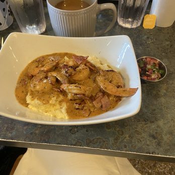 Sabrina's Cafe - Art Museum - Shrimp and Grits with turkey bacon - Breakfast & Brunch Near Me - Philadelphia, Pennsylvania Sabrina's Cafe - Art Museum - Shrimp and Grits with turkey bacon - Breakfast & Brunch Near Me - Philadelphia, Pennsylvania