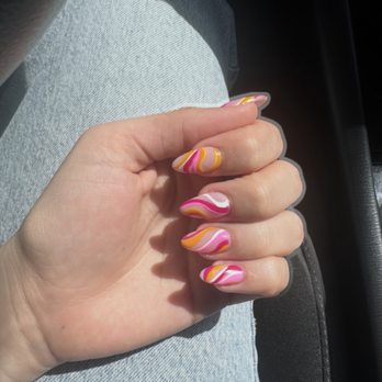 Pinkie's Nail Spa - Nail Salons Near Me - Santa Monica, California