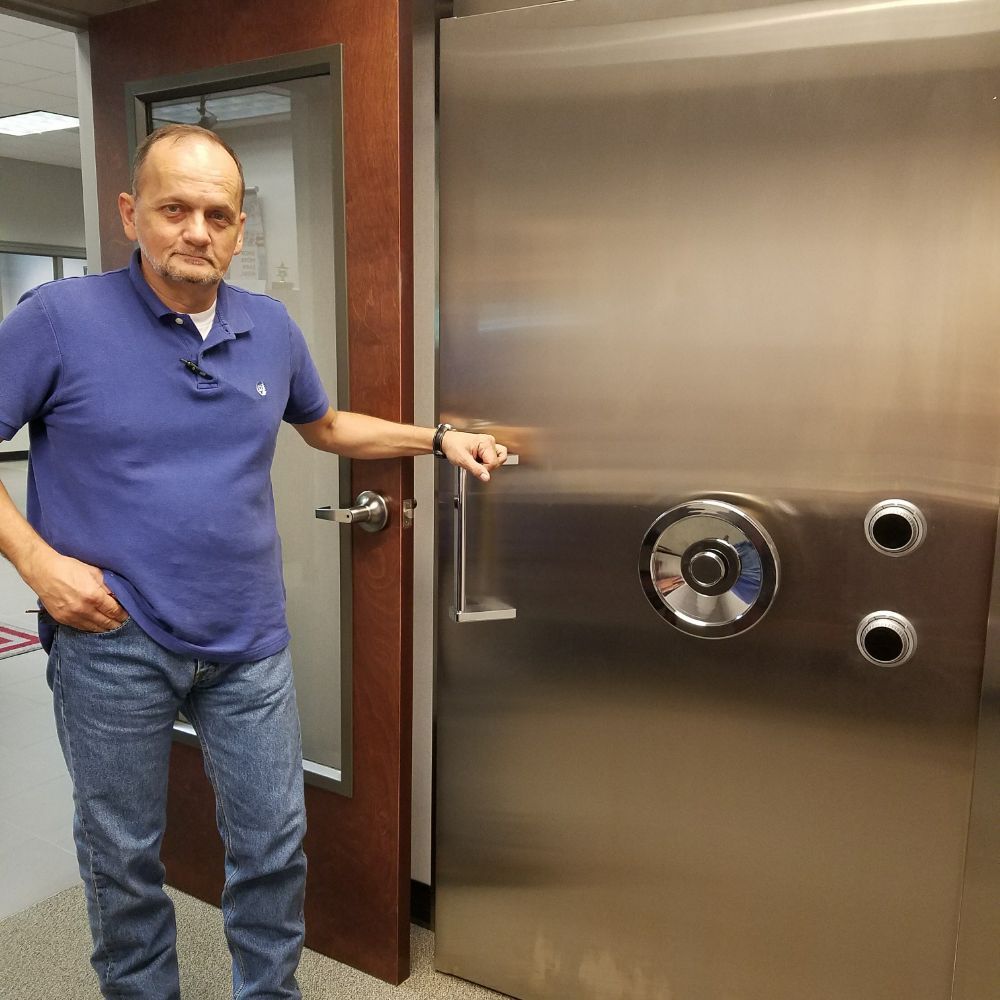 ALL AROUND LOCKSMITH SERVICE Updated July 2024 15 Photos 1730 E