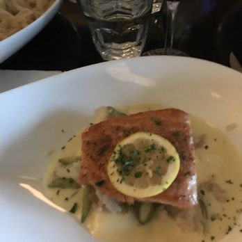 Bar Red - Bars Near Me - Denver, Colorado