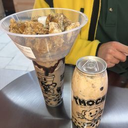 20 oz. Amber Oreo Fresh Milk Tea and 20 oz. Thai Milk Tea with Boba