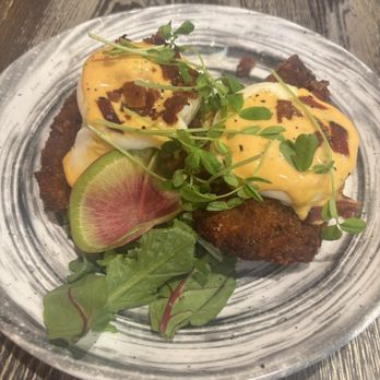 Yaz's Table - Fried Chicken Benedict - Breakfast & Brunch Near Me - Abington, Massachusetts Yaz's Table - Fried Chicken Benedict - Breakfast & Brunch Near Me - Abington, Massachusetts