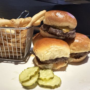 Yard House - Classic Sliders - New American Near Me - Greenville, South Carolina Yard House - Classic Sliders - New American Near Me - Greenville, South Carolina