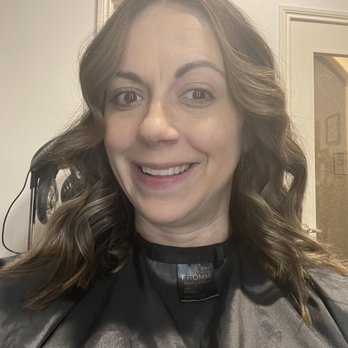 Tatum Trompeter - Front layers and foliage - Hair Stylists Near Me - Sammamish, Washington