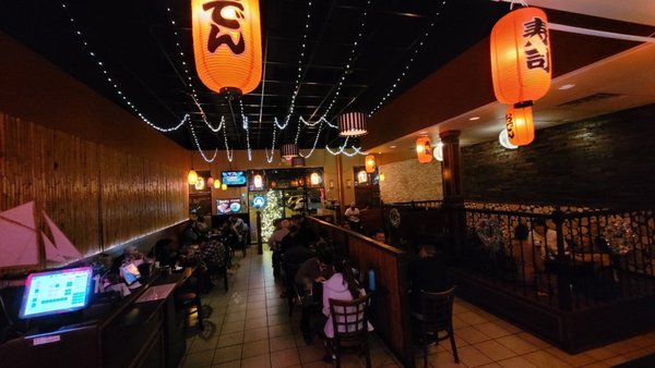 IchiUmi Sushi & Ramen by null
