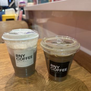 Rny Coffee Studio - hojicha latte w/ cream top & hojicha latte w/ oat milk - Cafes Near Me - Los Angeles, California Rny Coffee Studio - hojicha latte w/ cream top & hojicha latte w/ oat milk - Cafes Near Me - Los Angeles, California