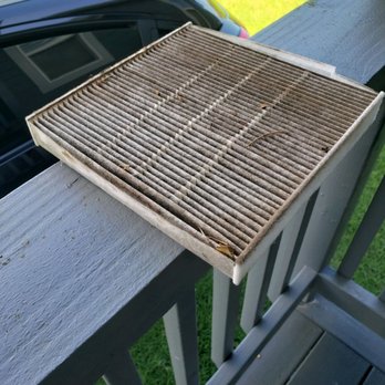 Island Honda - Dirty cabin air filter - Car Dealers Near Me - Kahului, Hawaii Island Honda - Dirty cabin air filter - Car Dealers Near Me - Kahului, Hawaii