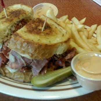Luna's Deli Restaurant - Classic ruben - grilled - Delis Near Me - Cleveland, Ohio Luna's Deli Restaurant - Classic ruben - grilled - Delis Near Me - Cleveland, Ohio