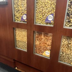 Shirley's Gourmet Popcorn